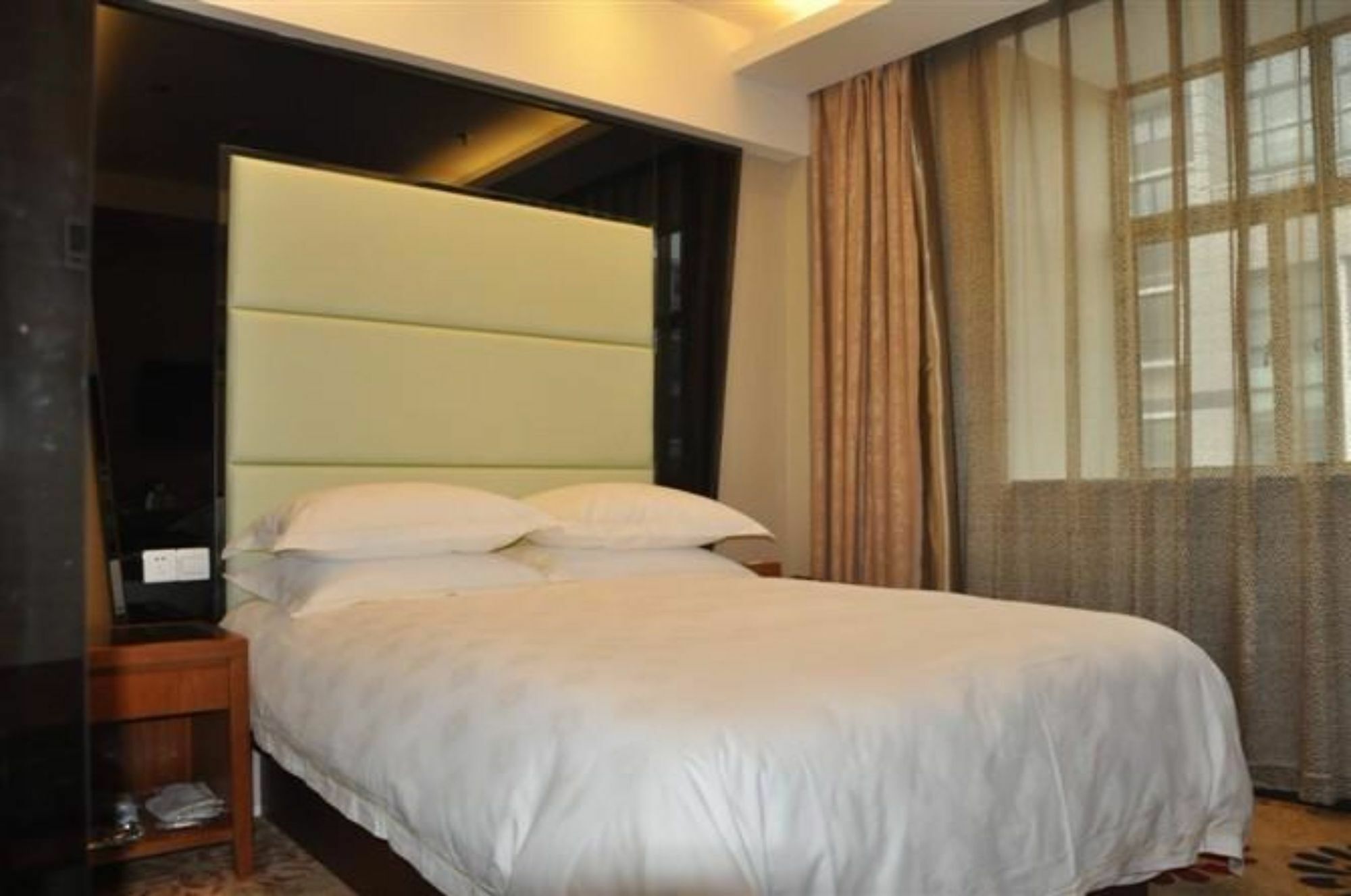 Yiwu Ruifeng Hotel Exterior photo